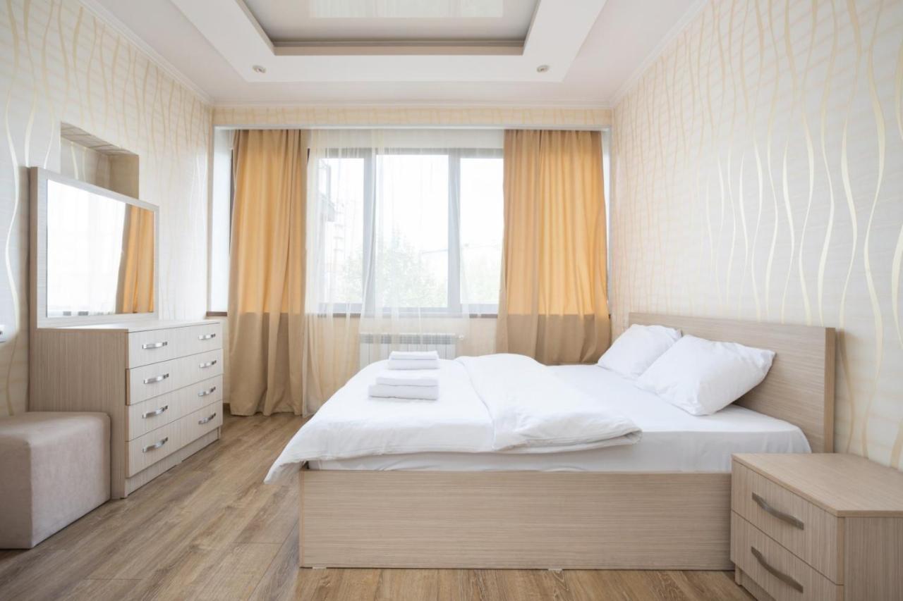 יירבאן Stay Inn Apartments On 33 Sayat-Nova Avenue מראה חיצוני תמונה