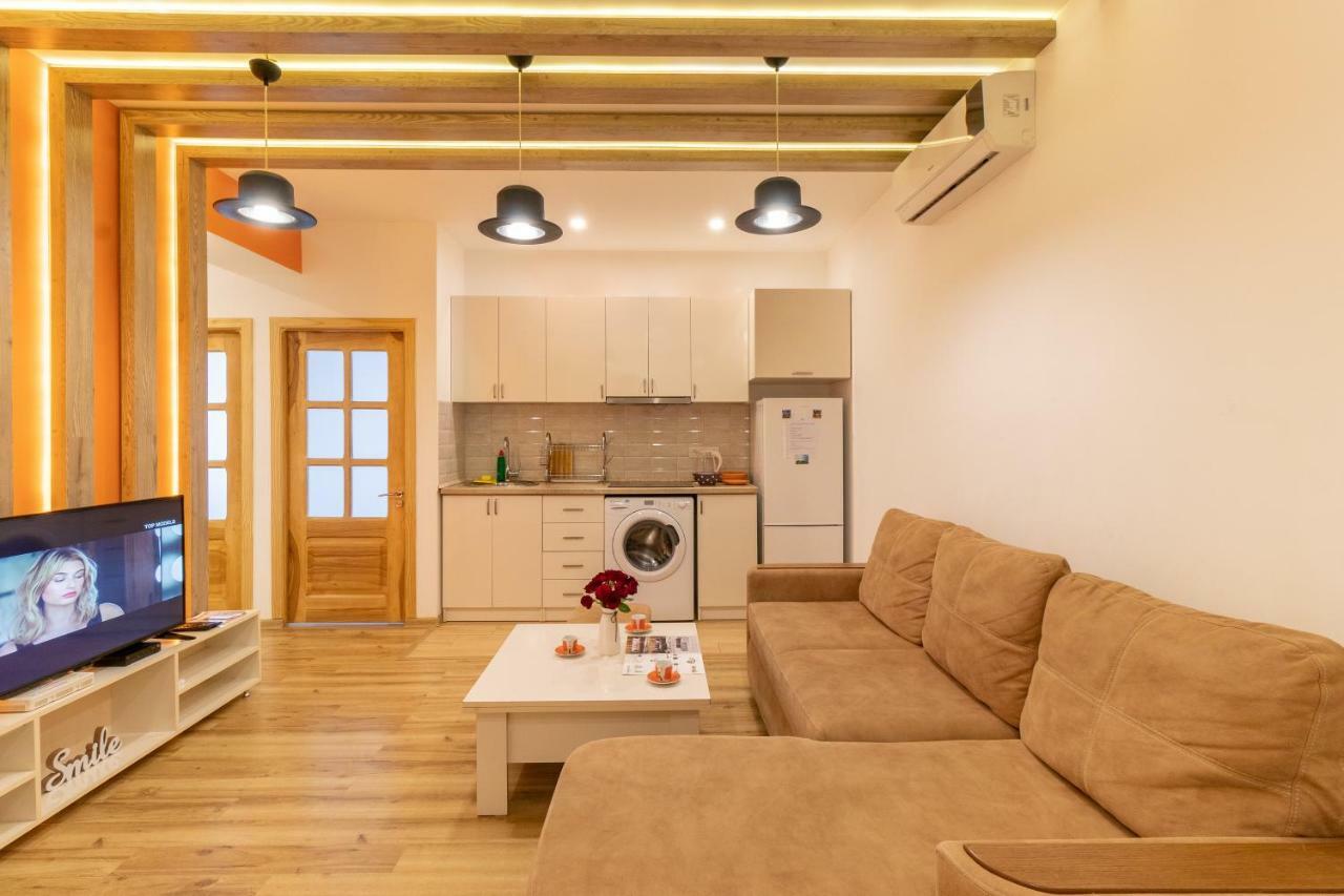 יירבאן Stay Inn Apartments On 33 Sayat-Nova Avenue מראה חיצוני תמונה