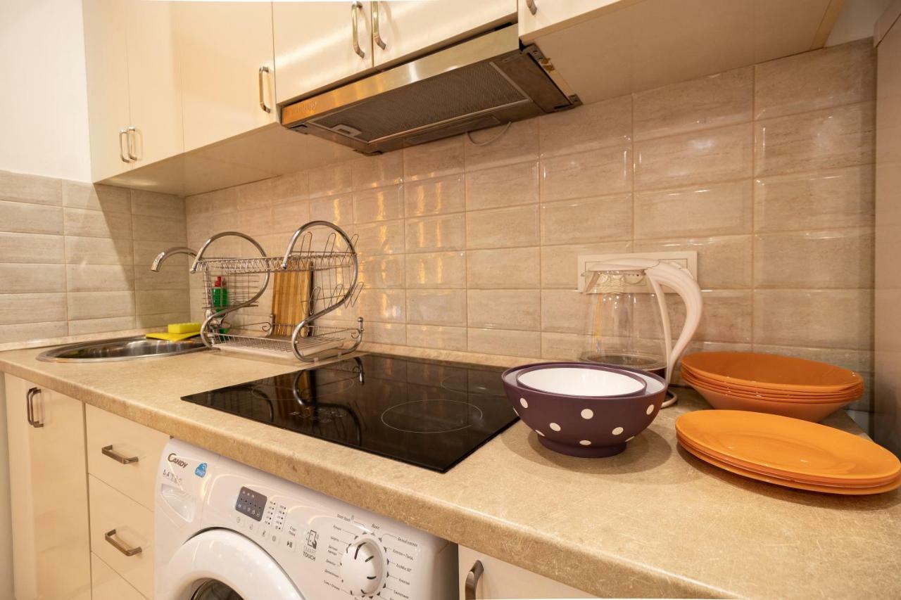 יירבאן Stay Inn Apartments On 33 Sayat-Nova Avenue מראה חיצוני תמונה