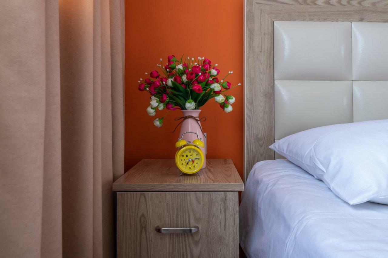 יירבאן Stay Inn Apartments On 33 Sayat-Nova Avenue מראה חיצוני תמונה