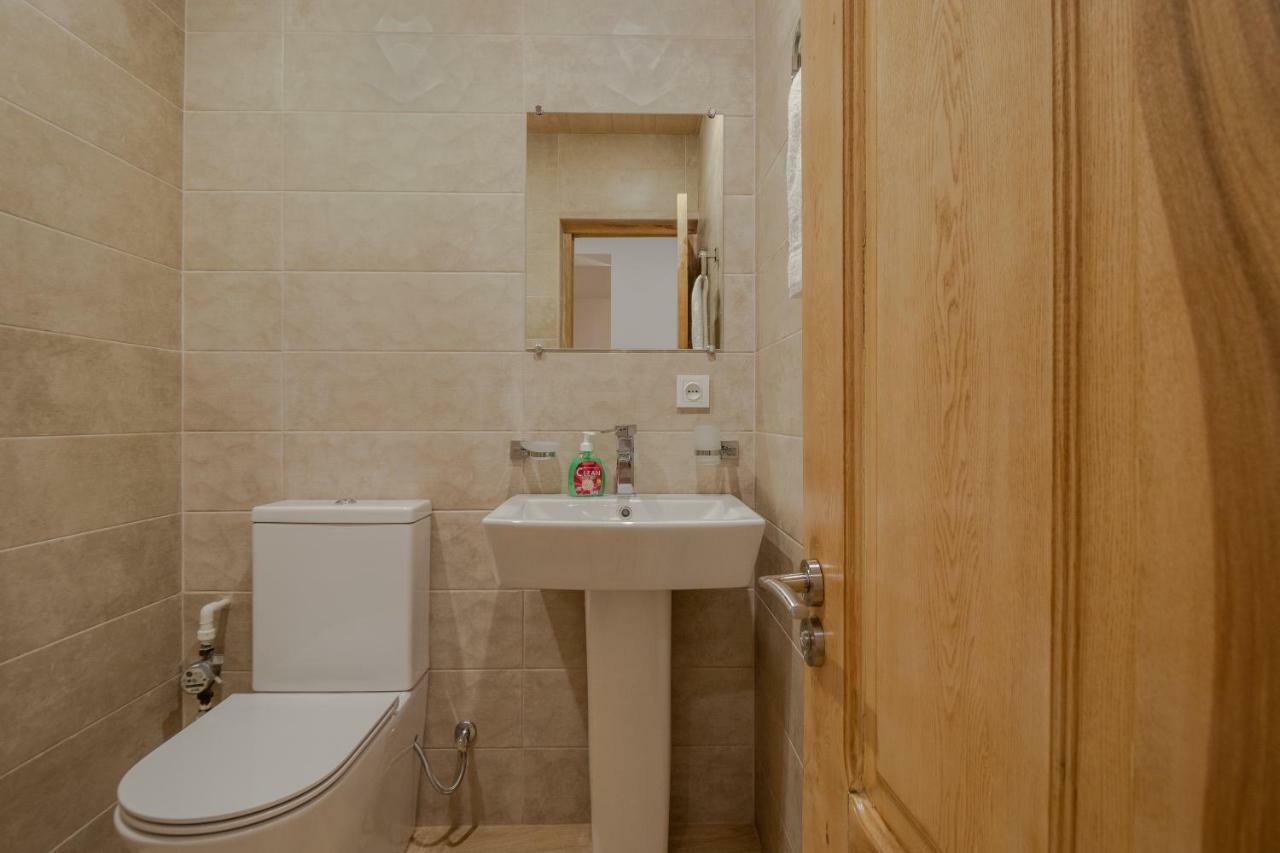 יירבאן Stay Inn Apartments On 33 Sayat-Nova Avenue מראה חיצוני תמונה