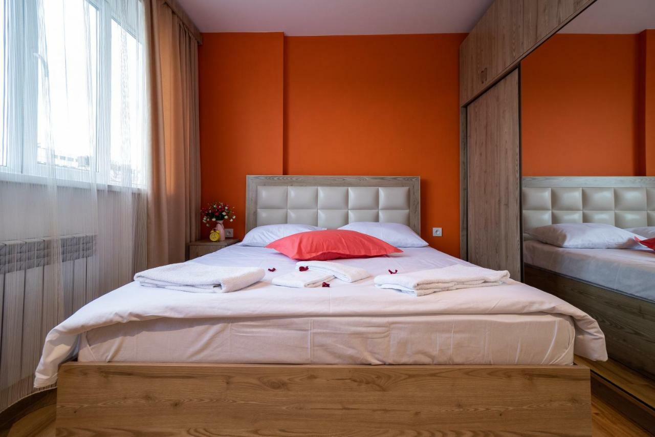 יירבאן Stay Inn Apartments On 33 Sayat-Nova Avenue מראה חיצוני תמונה