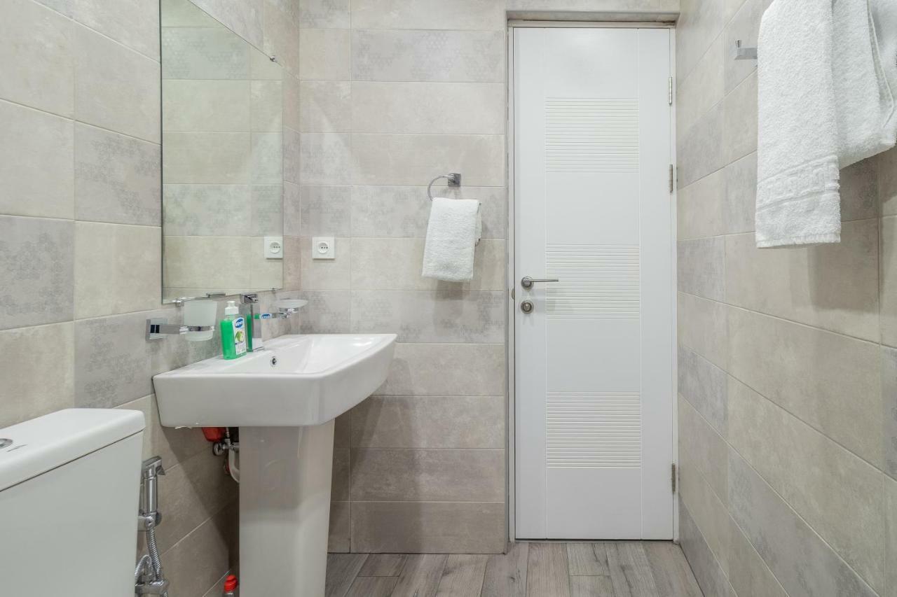 יירבאן Stay Inn Apartments On 33 Sayat-Nova Avenue מראה חיצוני תמונה