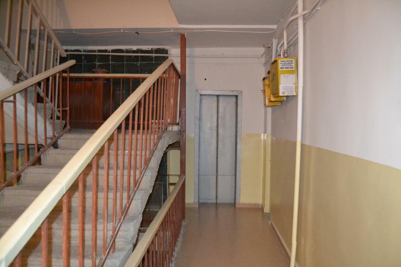 יירבאן Stay Inn Apartments On 33 Sayat-Nova Avenue מראה חיצוני תמונה